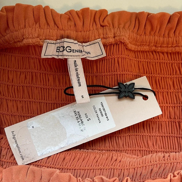 BCBGeneration NWT Papaya Off the Shoulder Smock Cropped Peplum Top Small Women’s - Picture 9 of 11